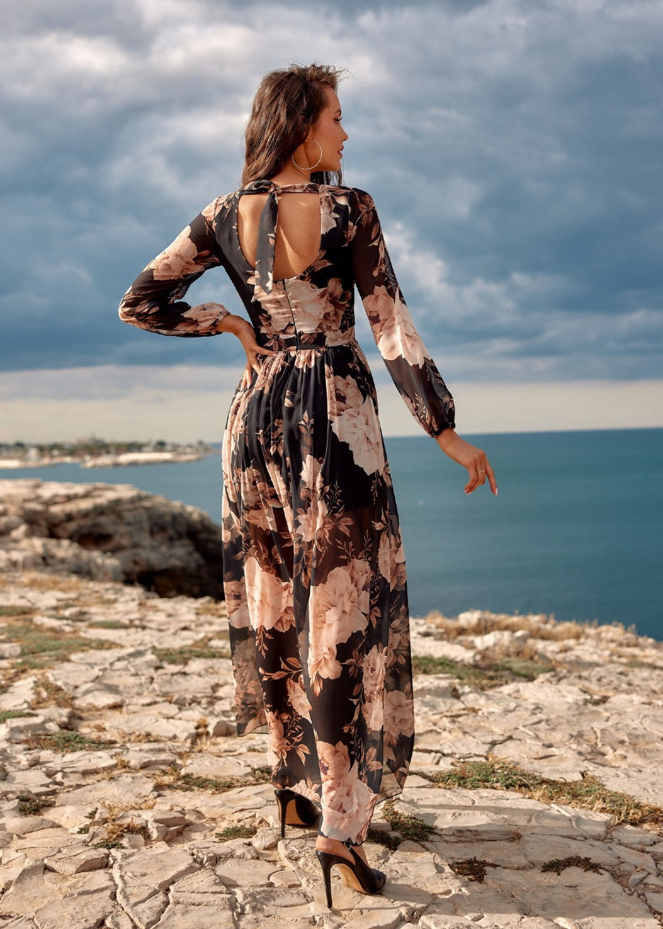 šifona kleita ar ziedu rakstu roco fashion