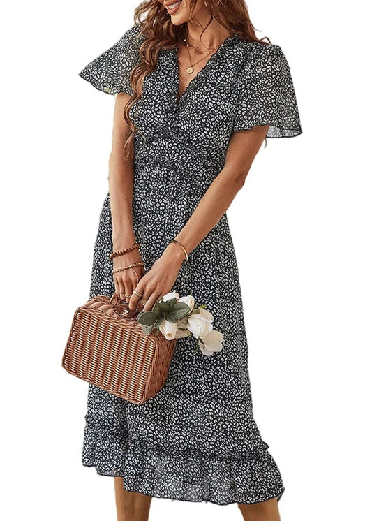 Melnbalta kleita (S; M)