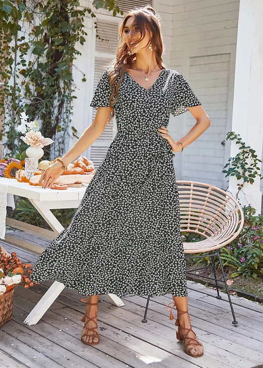 Melnbalta kleita (S; M)