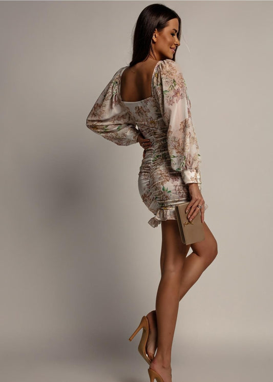 Pieguļoša šifona mini kleita