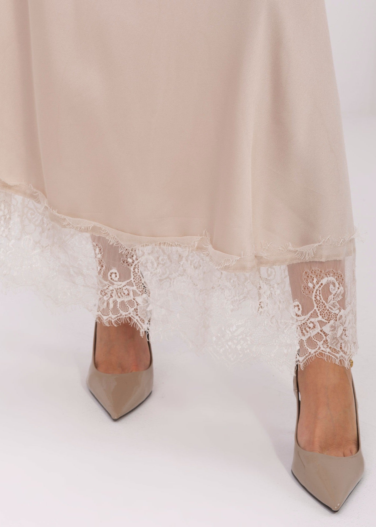 bēši midi garuma svinīgi svārki