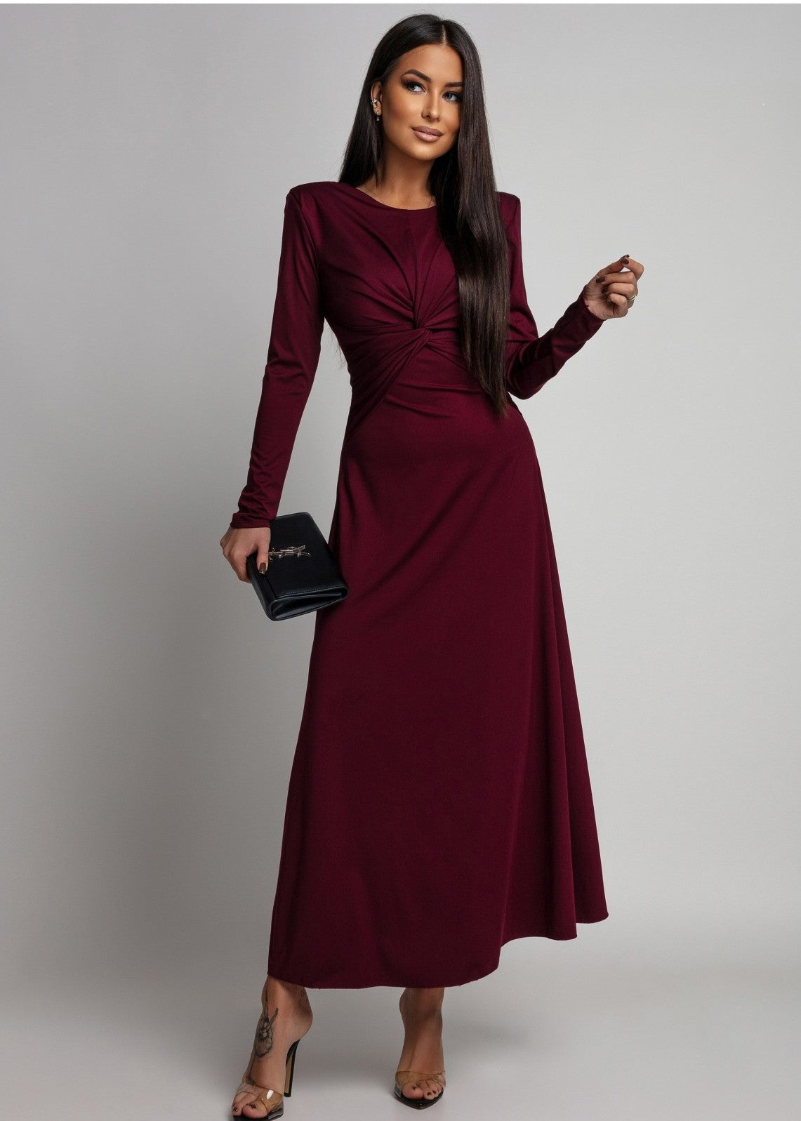 bordo svētku kleita ar garām piedurknēm