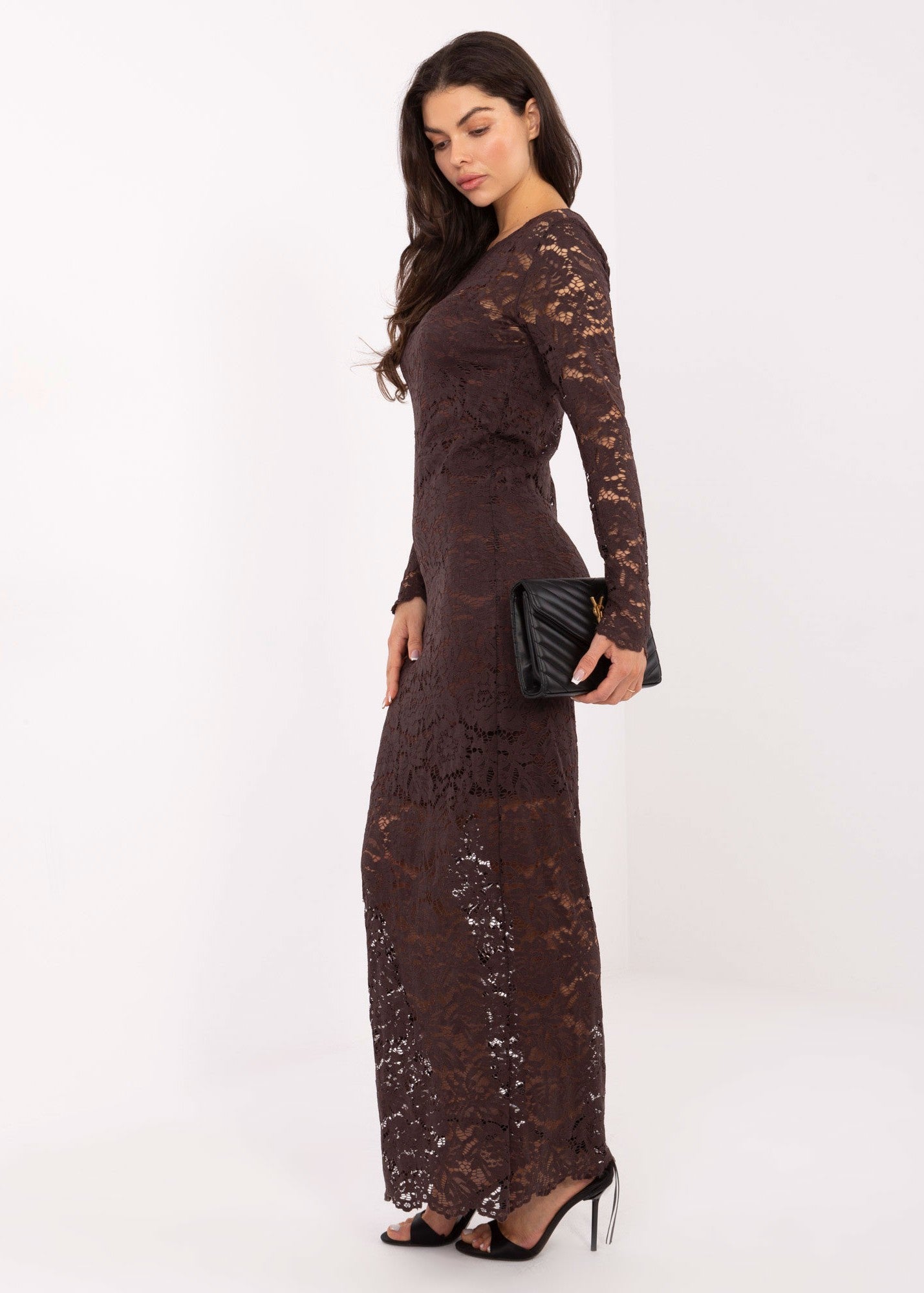 brūna svētku kleita ar mežģīnēm 