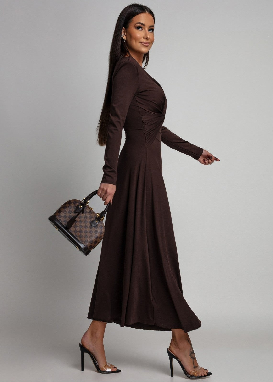 brūna svinīga kleita