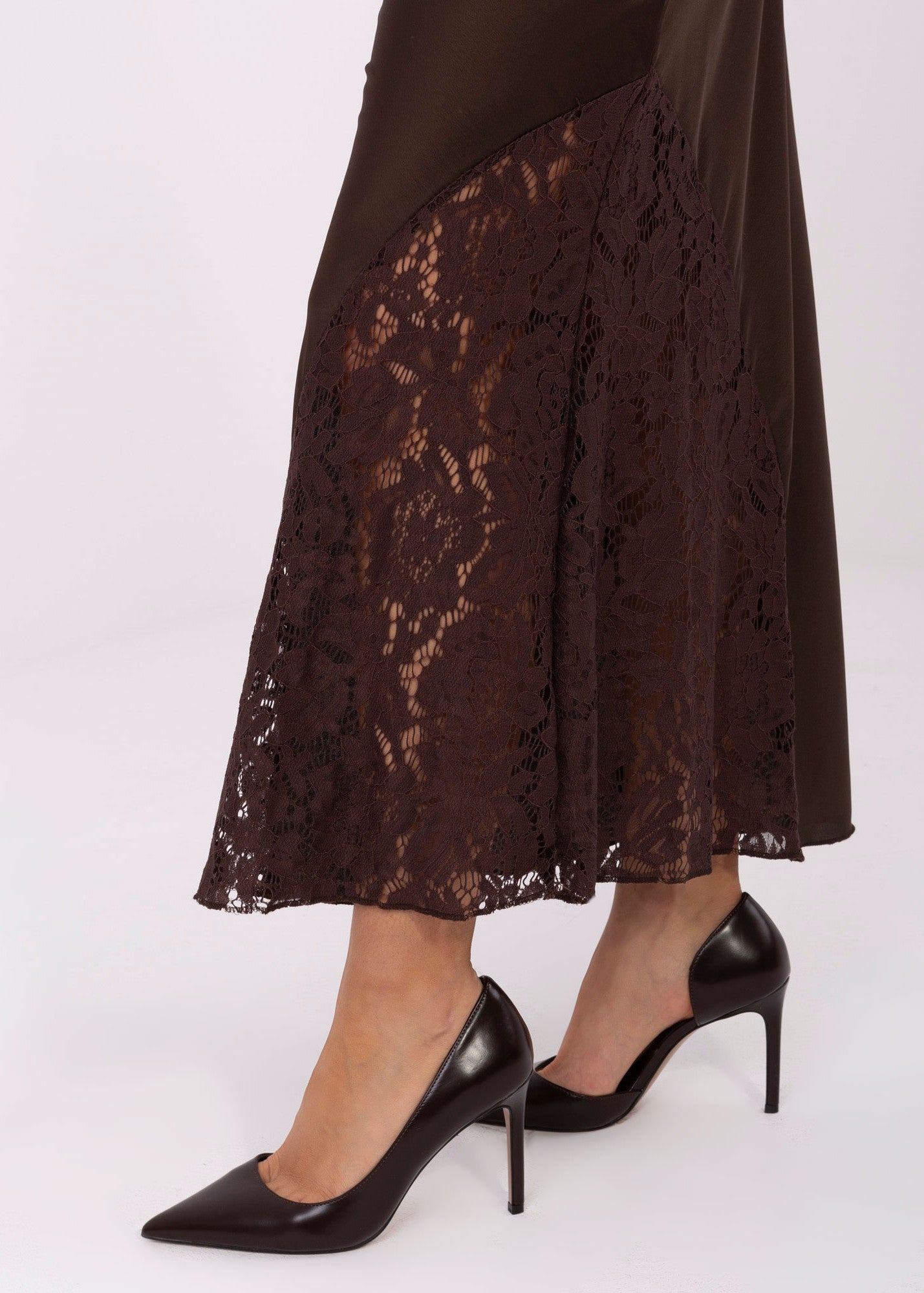 Brūni svārki ar mežģīni (One size/XS-M)