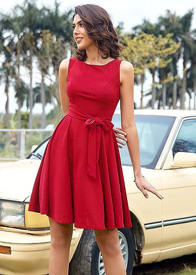 Sarkana kleita ar jostiņu (S; M; L; XL)