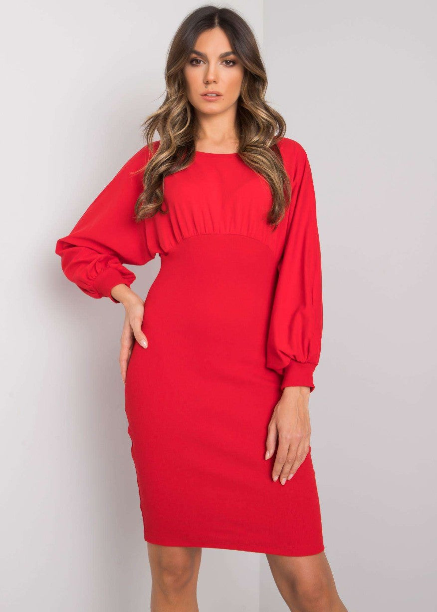 Sarkana, pieguļoša kokvilnas kleita ar platām piedurknēm (S/M; L;XL)